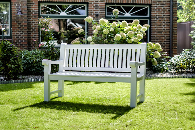 gartenbank holz teak. teakolz weiß wetterfest.